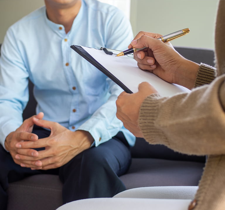 Esta primera sesión de psicoterapia es una oportunidad para poder decidir si quieres empezar un proceso psicoterapéutico conmigo, por lo tanto, ésta sesión no tiene coste para el paciente; es una sesión gratuita.